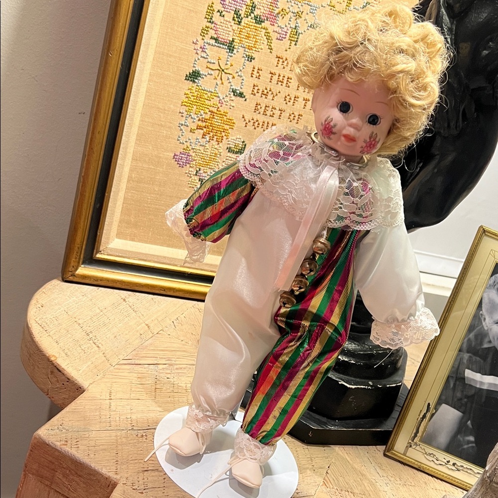 🤡🤡 Porcelain Clown Jester Doll Vintage Unbranded 16” Curly Blonde Hair Soft Body